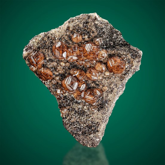 Hessonite-Jeffrey Mine | Asbestos | Québec | Canada